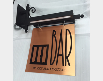 DEN BAR